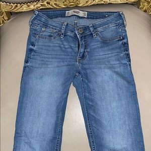 Medium washed skinny jeans